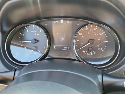 Used 2022 Nissan Rogue Sport SL w/ Premium Package FWD image 28