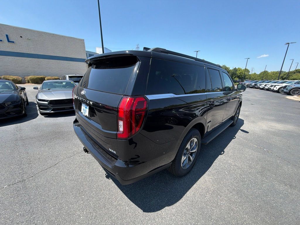 New 2027 Ford Expedition Max Active RWD image 15