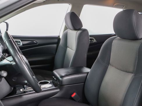 Used 2019 Nissan Pathfinder SV FWD image 23