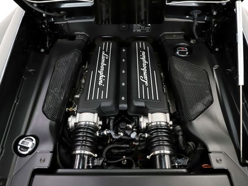 Used 2013 Lamborghini Gallardo LP 560-4 image 5