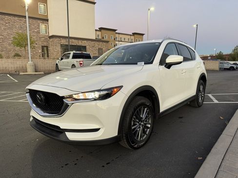 Used 2019 MAZDA CX-5 Touring image 2