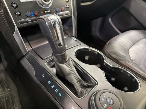 Used 2018 Ford Explorer Sport w/ Equipment Group 401A AWD/4WD image 17