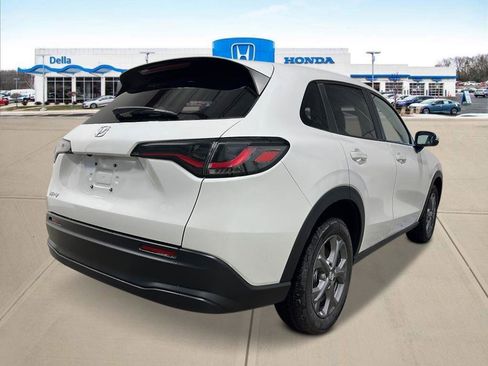 New 2026 Honda HR-V LX image 3