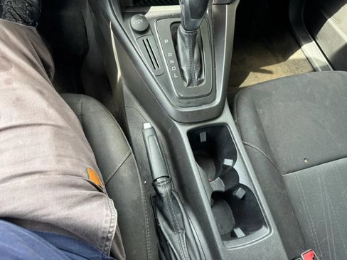 Used 2018 Ford Focus S FWD image 36