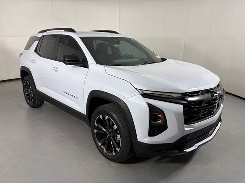 Certified 2026 Chevrolet Equinox RS w/ Safety and Technology Package FWD image 2