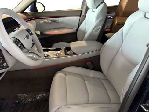New 2026 Genesis GV70 2.5T Advanced AWD/4WD image 9