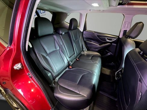 Used 2020 Subaru Forester Touring AWD/4WD image 26