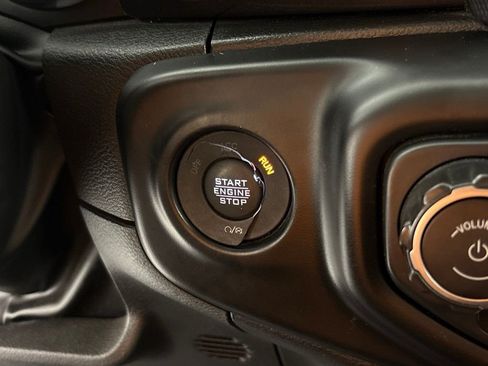 Used 2022 Jeep Wrangler Unlimited Sport AWD/4WD image 28