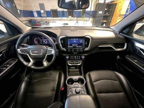 Used 2022 GMC Terrain SLT w/ Infotainment Package II AWD/4WD image 16