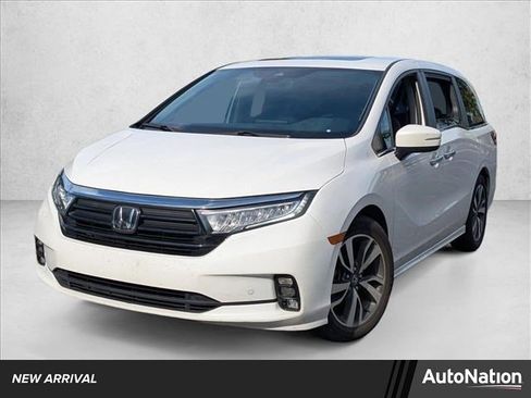 Used 2023 Honda Odyssey Touring image 1