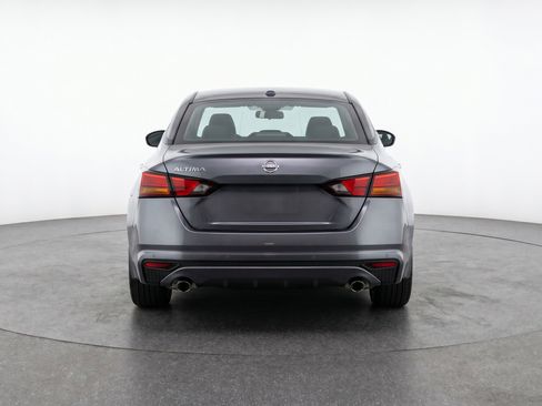 Used 2025 Nissan Altima 2.5 SV FWD image 7