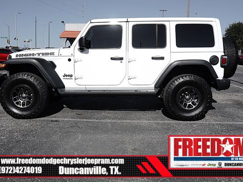 Used 2022 Jeep Wrangler Unlimited Sport AWD/4WD image 2