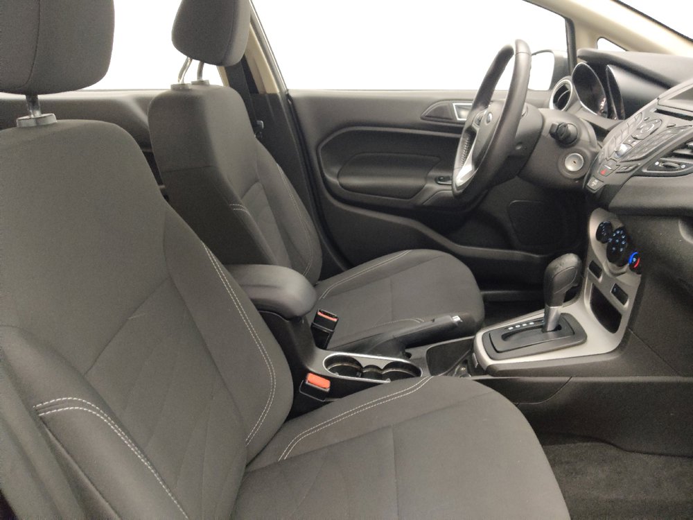 Used 2016 Ford Fiesta SE FWD image 21