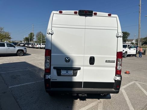New 2026 RAM ProMaster 2500 w/ Convenience Group FWD image 25