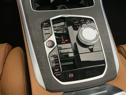 New 2026 BMW X5 xDrive40i w/ Executive Package image 14