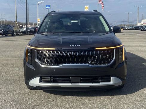 New 2026 Kia Carnival EX FWD image 6