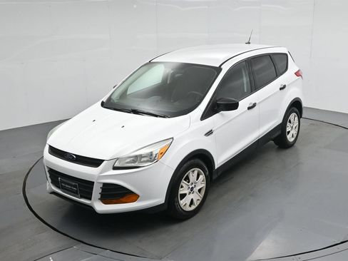 Used 2015 Ford Escape S FWD image 33