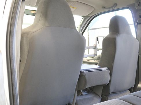 Used 2002 Ford F350 XLT image 77