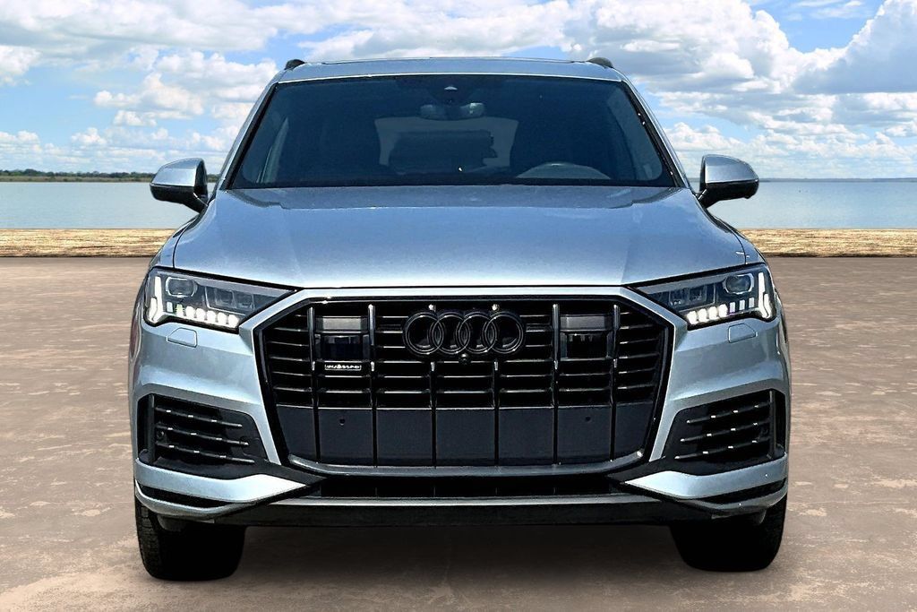 Used 2023 Audi Q7 2.0T Premium Plus w/ Premium Plus Package AWD/4WD image 2