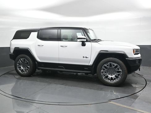 Used 2025 GMC Hummer EV 3X AWD/4WD image 6