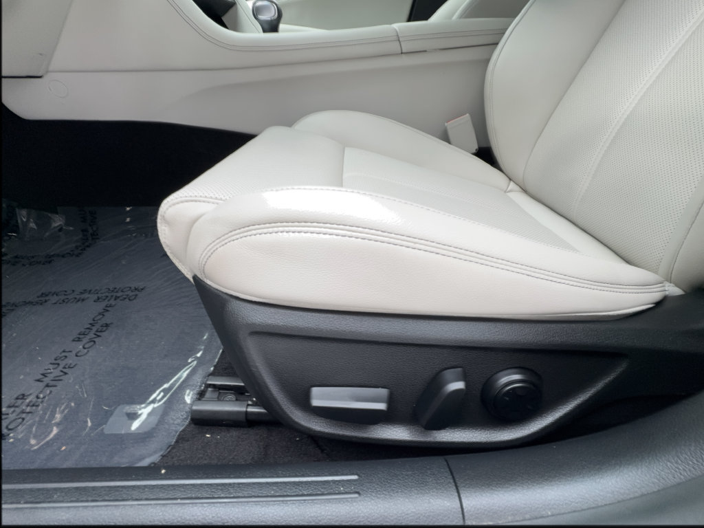 Used 2024 Genesis G70 2.5T AWD/4WD image 22