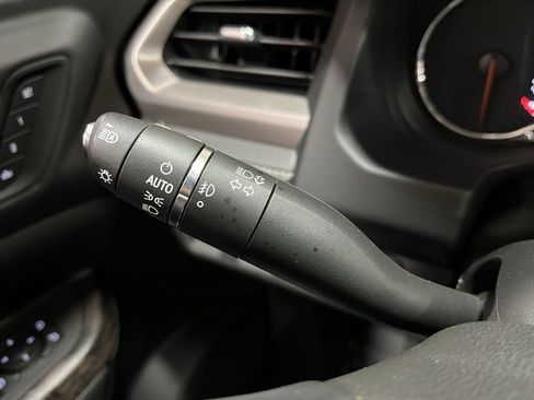 Used 2023 GMC Acadia Denali w/ Denali Ultimate Package image 32