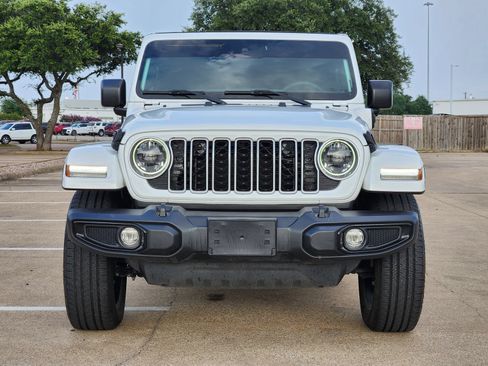 Used 2024 Jeep Wrangler Unlimited Sahara AWD/4WD image 7