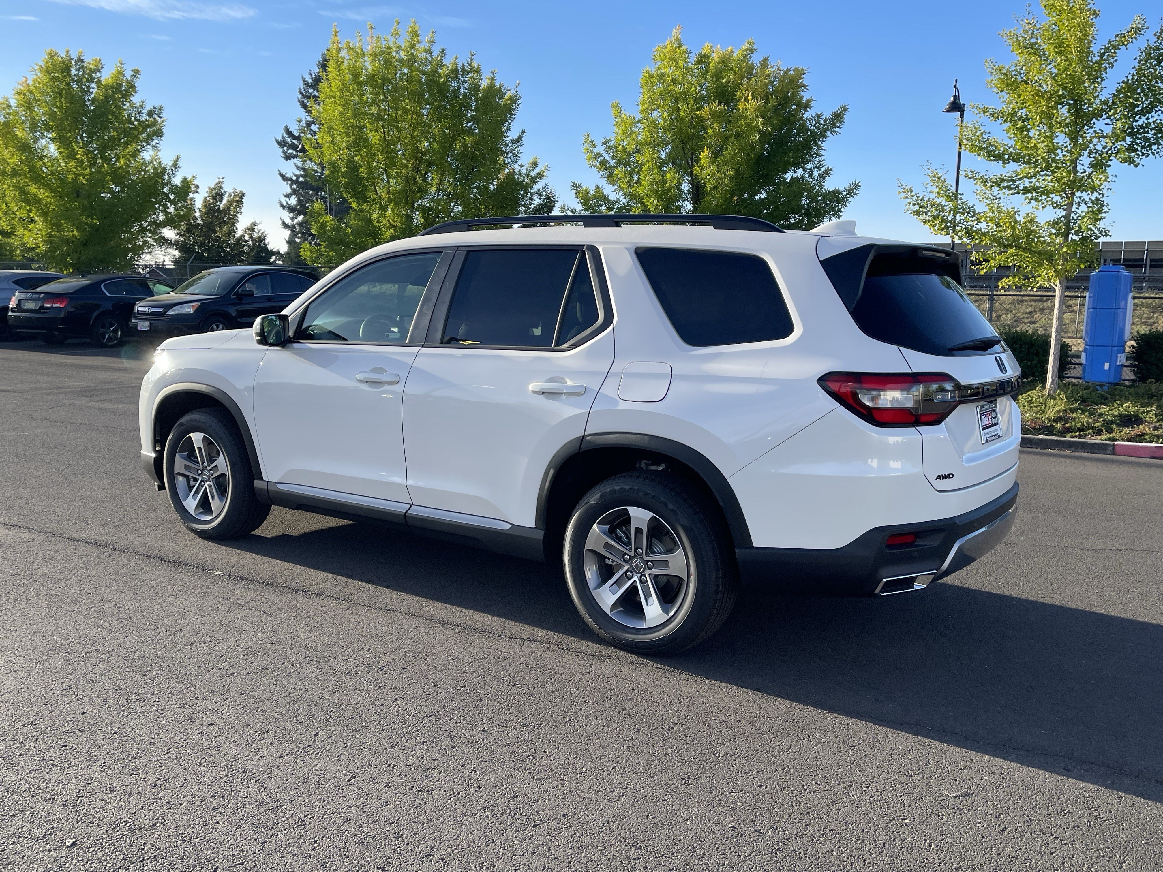 New 2026 Honda Pilot EX-L image 3
