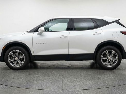 Used 2025 Chevrolet Blazer LT FWD image 5