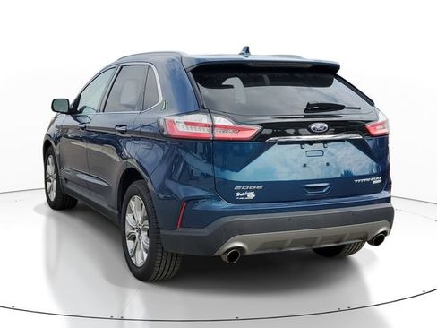 Used 2020 Ford Edge Titanium image 3