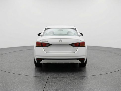 Used 2025 Nissan Altima 2.5 SV image 7