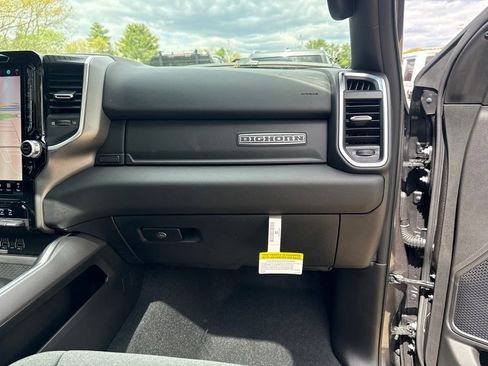 New 2026 RAM 1500 4x4 Crew Cab image 30