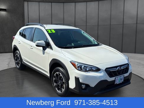 Used 2023 Subaru Crosstrek 2.0i Premium AWD/4WD image 3