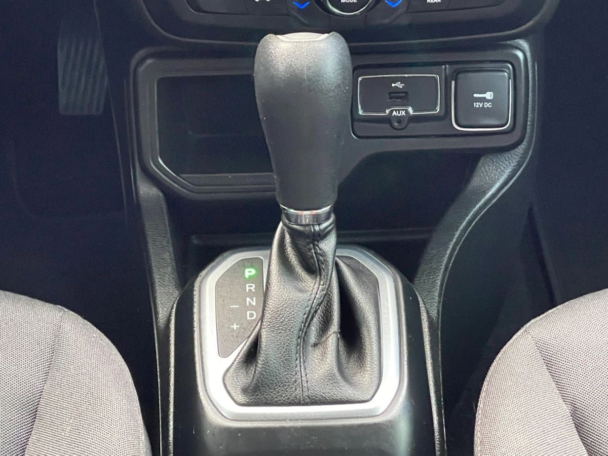 Used 2019 Jeep Renegade Altitude w/ Quick Order Package 2XM FWD image 29