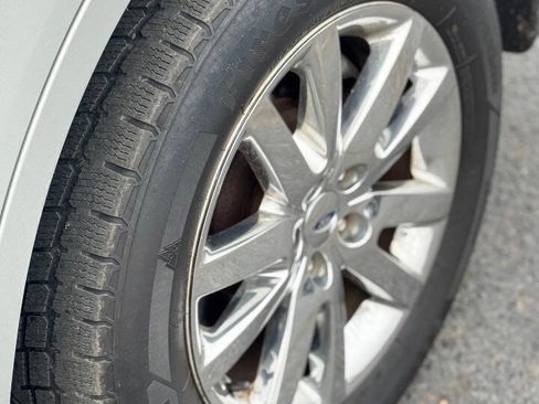 Used 2013 Ford Edge Limited image 19