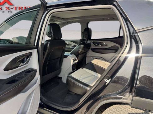 Used 2022 GMC Terrain SLT w/ Infotainment Package II AWD/4WD image 36