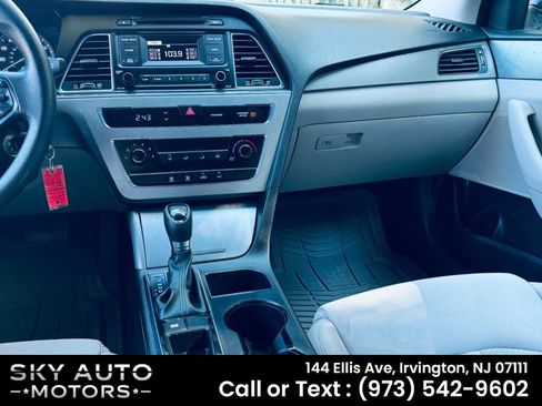 Used 2016 Hyundai Sonata SE image 11