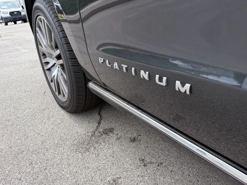 Used 2023 Ford Expedition Platinum AWD/4WD image 11
