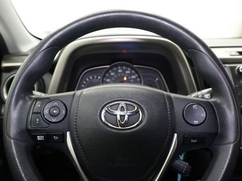 Used 2015 Toyota RAV4 XLE image 14