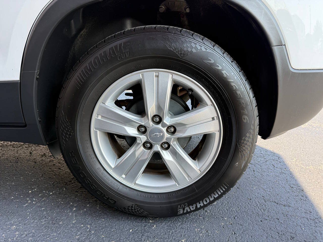Used 2020 Chevrolet Trax LS FWD image 9