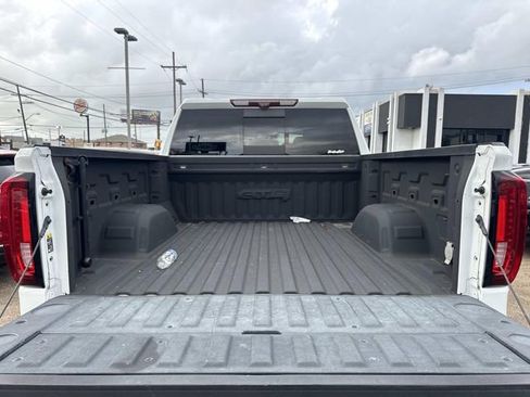 Used 2021 GMC Sierra 1500 AT4 w/ AT4 Premium Package image 10