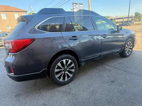 Used 2016 Subaru Outback 2.5i Limited AWD/4WD image 6