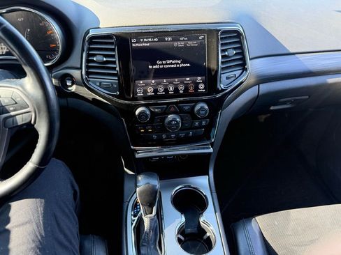 Used 2020 Jeep Grand Cherokee Altitude image 9