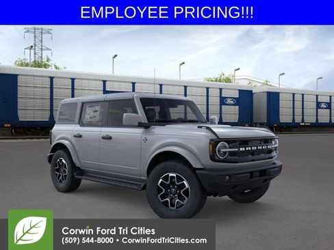 New 2026 Ford Bronco Outer Banks AWD/4WD image 1