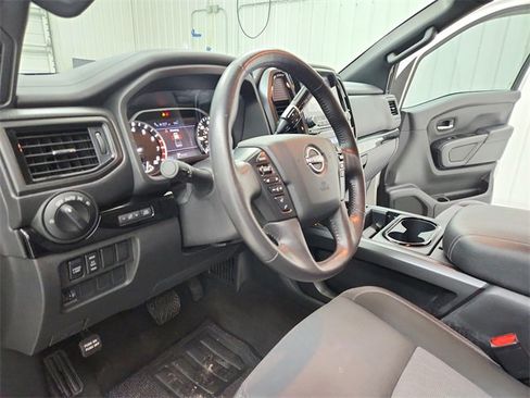 Used 2023 Nissan Titan SV w/ SV Convenience Package image 18