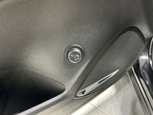 Used 2023 Buick Envision Avenir AWD/4WD image 16