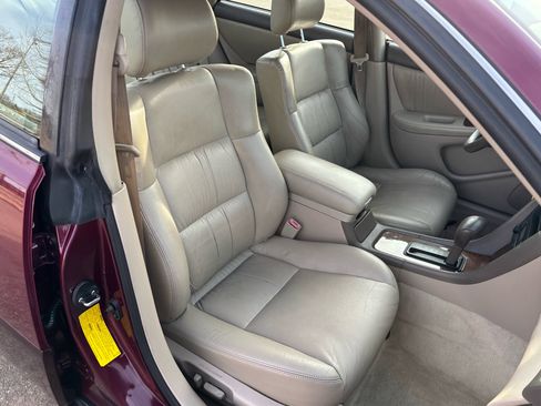 Used 1998 Lexus ES 330 image 8