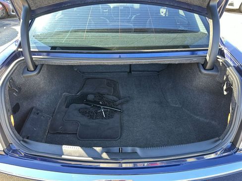 Used 2017 Chrysler 300 Limited image 20