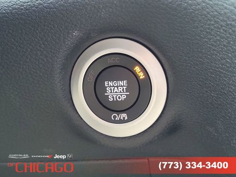 New 2026 Chrysler Pacifica Select image 30