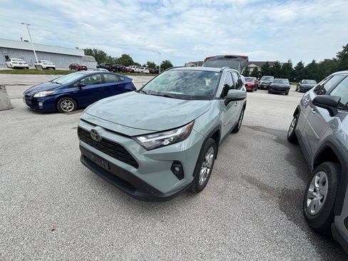 Used 2022 Toyota RAV4 XLE Premium AWD/4WD image 2